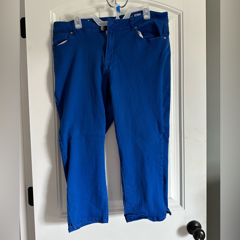 Westport Royal Blue capris.